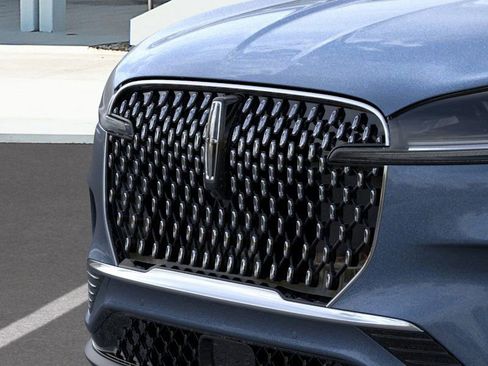 New 2026 Lincoln Aviator 2WD image 17