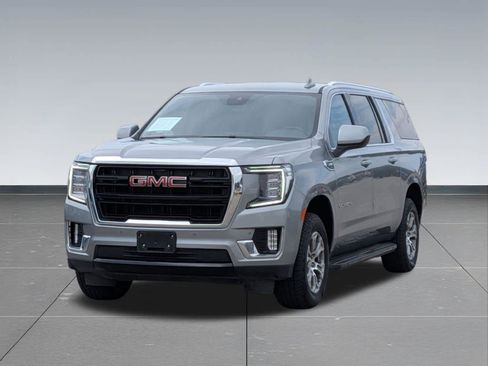 Used 2024 GMC Yukon XL SLE AWD/4WD image 10