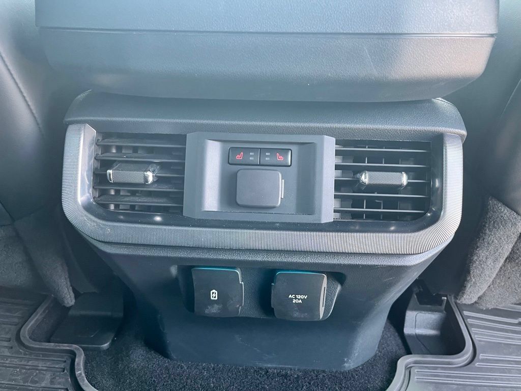 Used 2025 Ford F150 Platinum w/ FX4 Off-Road Package AWD/4WD image 15