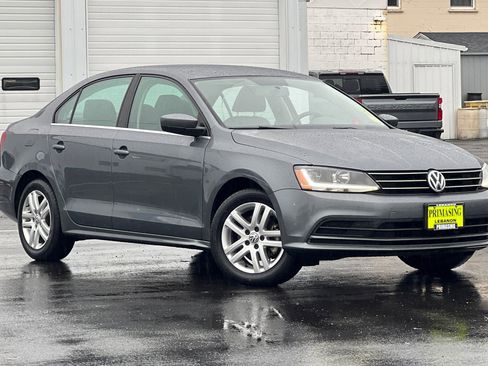 Used 2017 Volkswagen Jetta S image 2