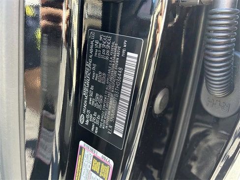 Used 2026 Genesis GV70 2.5T Select image 32