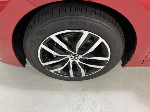 New 2026 Volkswagen Jetta SE FWD image 11