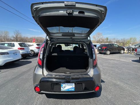Used 2016 Kia Soul + image 23