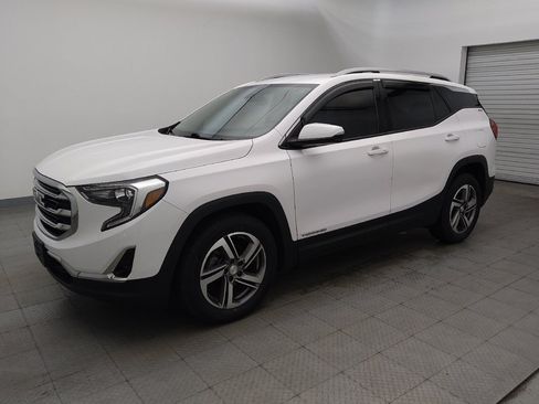 Used 2020 GMC Terrain SLT AWD/4WD image 2