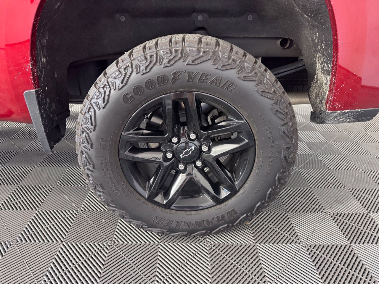 Used 2024 Chevrolet Silverado 1500 LT Trail Boss w/ LT Trail Boss Premium Package AWD/4WD image 13