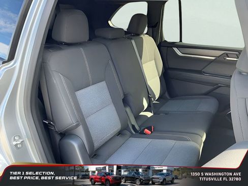 Certified 2025 GMC Acadia Elevation image 30