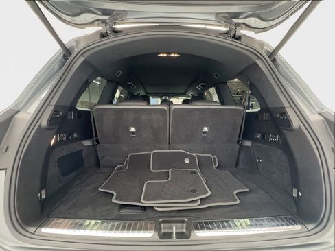 Used 2025 Mercedes-Benz GLS 450 4MATIC image 17