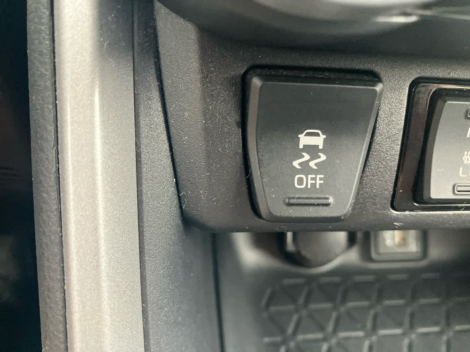 Certified 2025 Toyota RAV4 XLE w/ Convenience Package AWD/4WD image 27