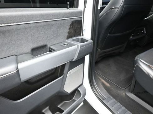 Used 2024 Ford F250 Lariat image 18