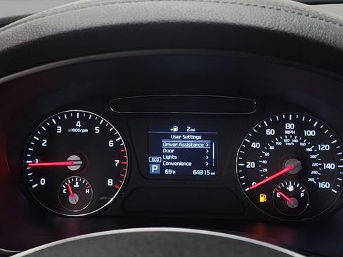 Used 2020 Kia Sorento LX FWD image 14