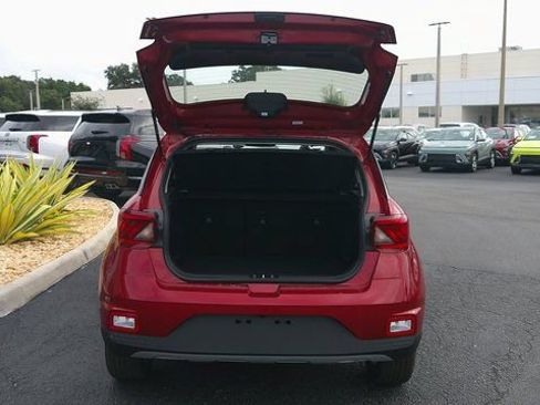 New 2026 Hyundai Venue SEL FWD image 19