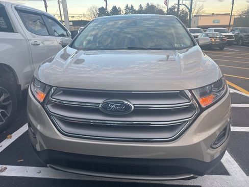 Used 2018 Ford Edge Titanium w/ Equipment Group 301A image 2