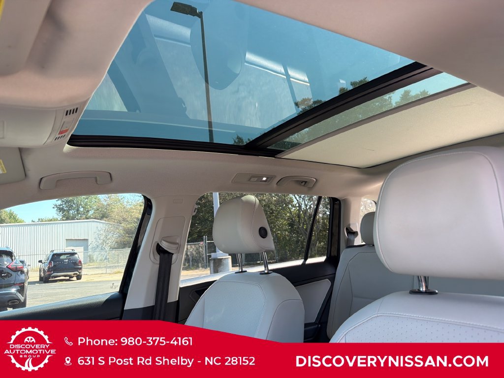 Used 2021 Volkswagen Tiguan SEL FWD image 30