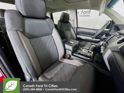 Used 2017 Toyota Tundra SR5 AWD/4WD image 15