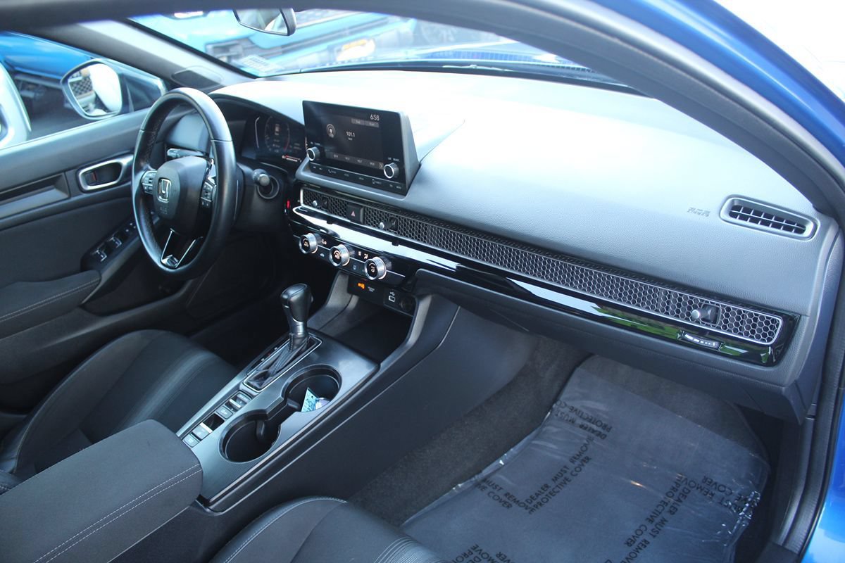 Used 2023 Honda Civic Sport image 19