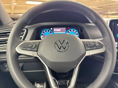New 2026 Volkswagen Atlas Cross Sport SEL Premium R-Line AWD/4WD image 23