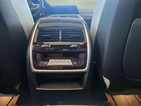 Used 2023 BMW X5 sDrive40i w/ M Sport Package image 19