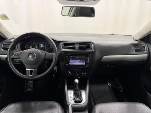 Used 2013 Volkswagen Jetta SE image 19