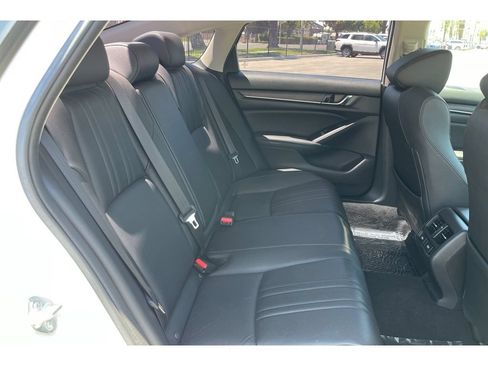 Certified 2022 Honda Accord Touring image 17