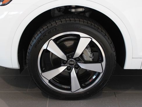 Used 2022 Audi Q5 2.0T Premium Plus image 29