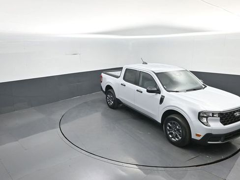 New 2026 Ford Maverick XLT image 15