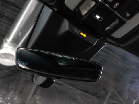 Used 2019 Porsche Macan S image 28