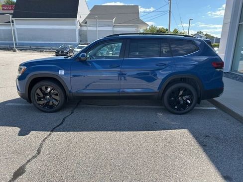 New 2026 Volkswagen Atlas SE image 4