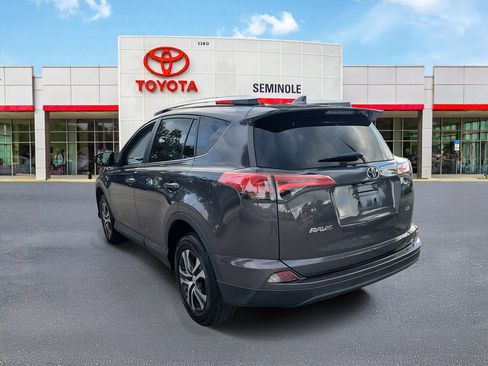 Used 2016 Toyota RAV4 LE FWD image 4
