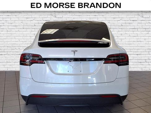 Used 2022 Tesla Model X Base image 4