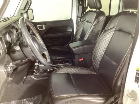 Used 2021 Jeep Wrangler Unlimited Sahara AWD/4WD image 12