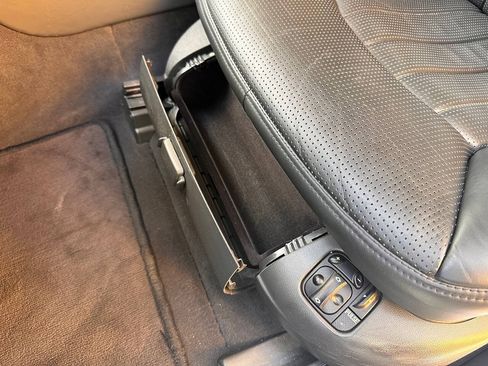 Used 2005 Mercedes-Benz CL 65 AMG image 56