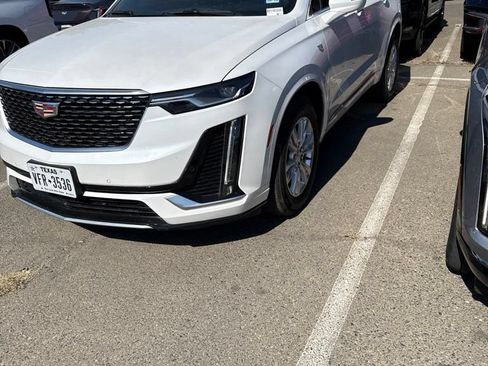 Used 2024 Cadillac XT6 Luxury w/ LPO, Floor Liner Package FWD image 1