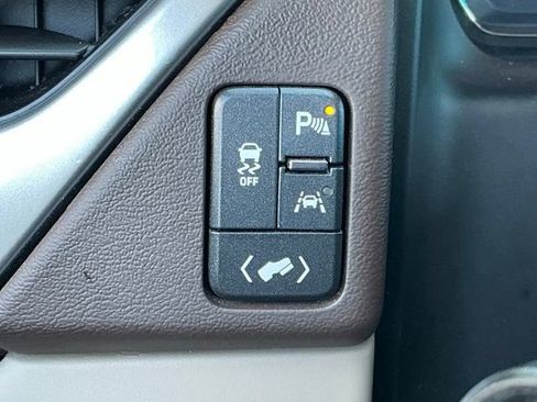Used 2019 Chevrolet Tahoe LT AWD/4WD image 24