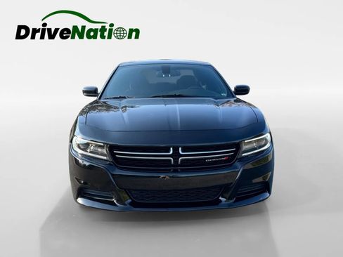 Used 2015 Dodge Charger SE w/ Popular Equipment Group RWD image 2