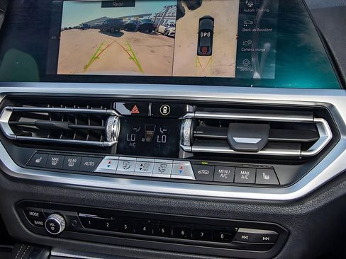 Used 2022 BMW M440i Coupe w/ Premium Package image 28