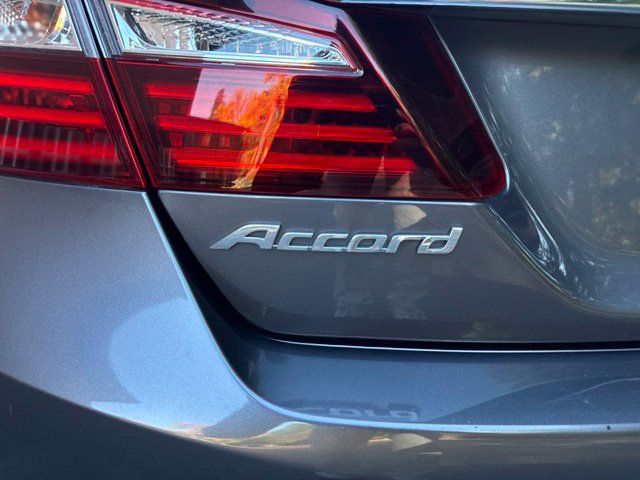 Used 2017 Honda Accord EX-L image 45