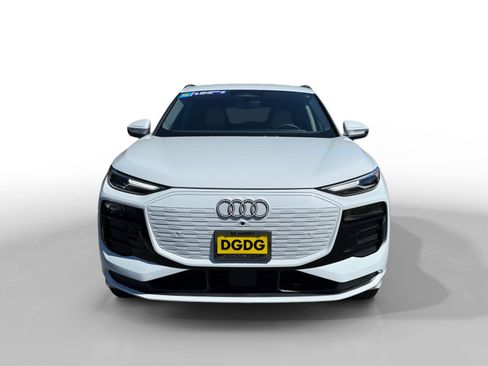 Used 2025 Audi Q6 e-tron Premium w/ Convenience Package AWD/4WD image 8