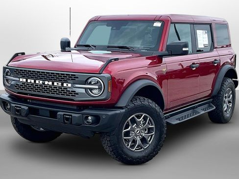 Used 2025 Ford Bronco Badlands AWD/4WD image 13