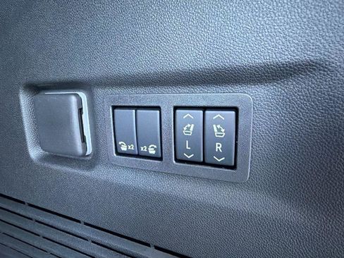 New 2026 GMC Yukon XL Elevation w/ Elevation Premium Package image 36