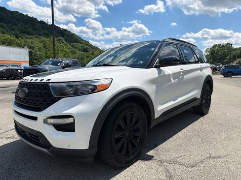 Used 2020 Ford Explorer Limited AWD/4WD image 3