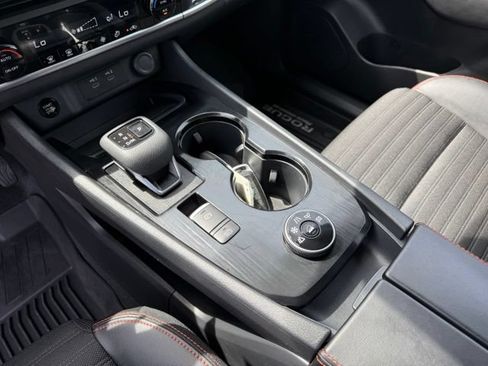 Certified 2026 Nissan Rogue SV AWD/4WD image 16