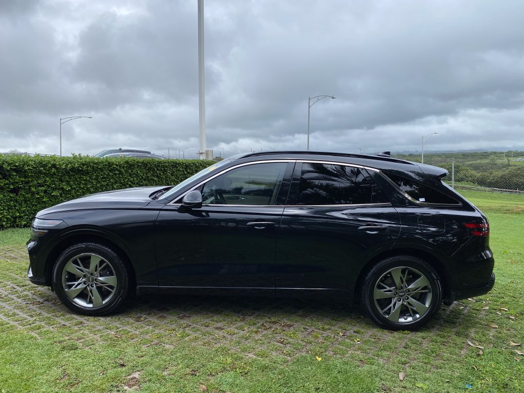 Used 2023 Genesis GV70 3.5T Sport w/ Sport Advanced Package AWD/4WD image 22