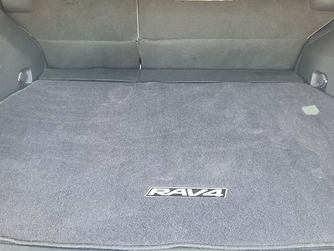 Used 2021 Toyota RAV4 XLE Premium AWD/4WD image 13