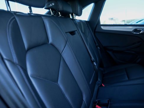 New 2026 Porsche Macan image 32