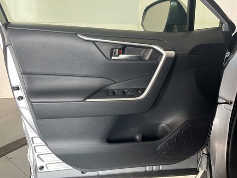 Used 2019 Toyota RAV4 XLE w/ Convenience Package AWD/4WD image 27