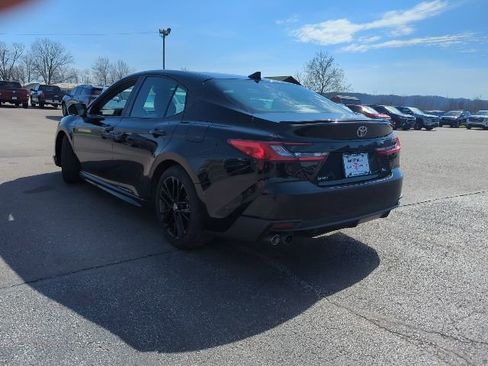 Used 2025 Toyota Camry LE image 9