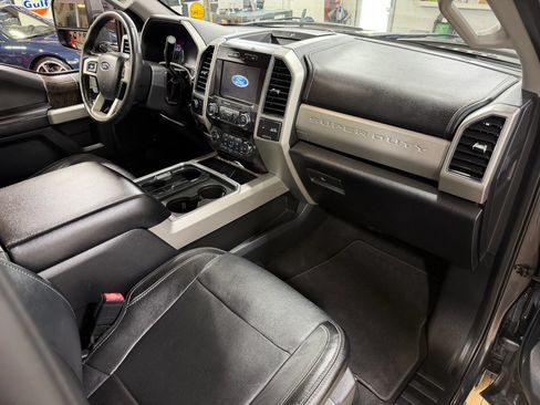 Used 2019 Ford F350 Lariat w/ Lariat Ultimate Package AWD/4WD image 20