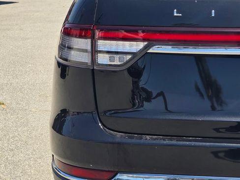 Used 2023 Lincoln Aviator Reserve RWD image 7