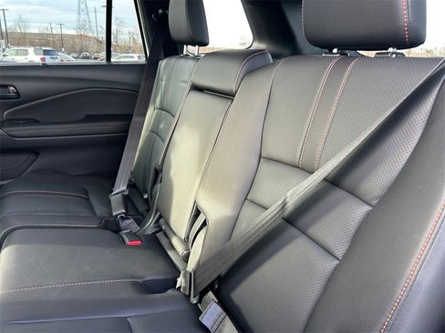 Certified 2022 Honda Passport TrailSport image 16