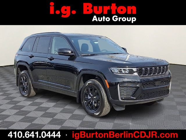 New 2026 Jeep Grand Cherokee Altitude AWD/4WD image 1